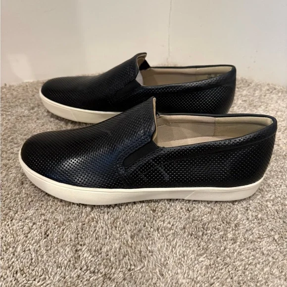 Naturalized Marianne Slip on Sneaker - Picture 9 of 13